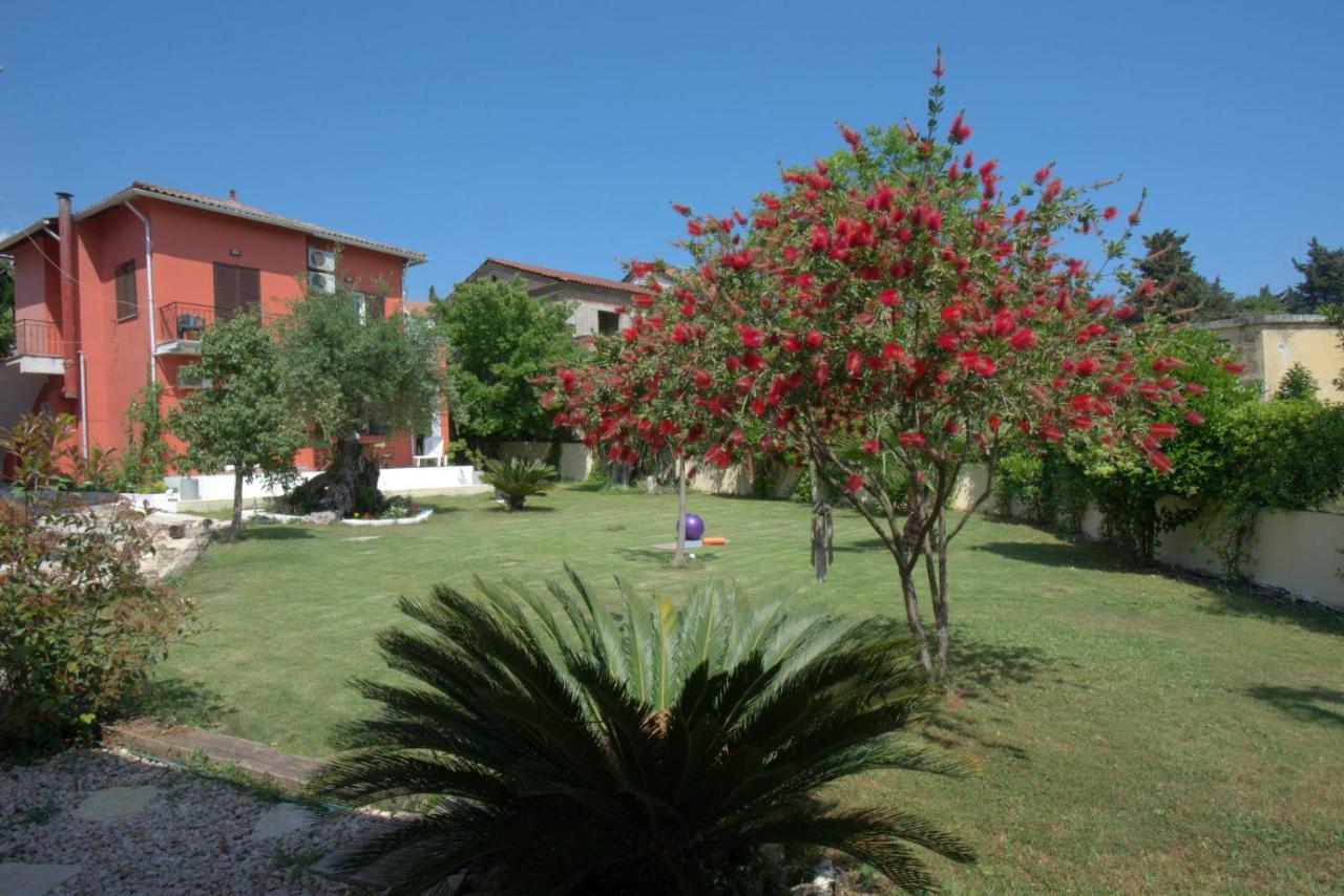 Ilias Apartments Ípszosz Kültér fotó