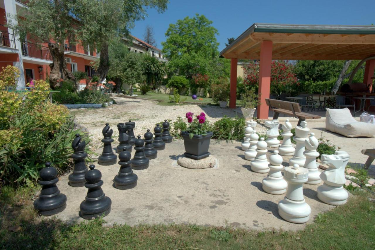Ilias Apartments Ípszosz Kültér fotó
