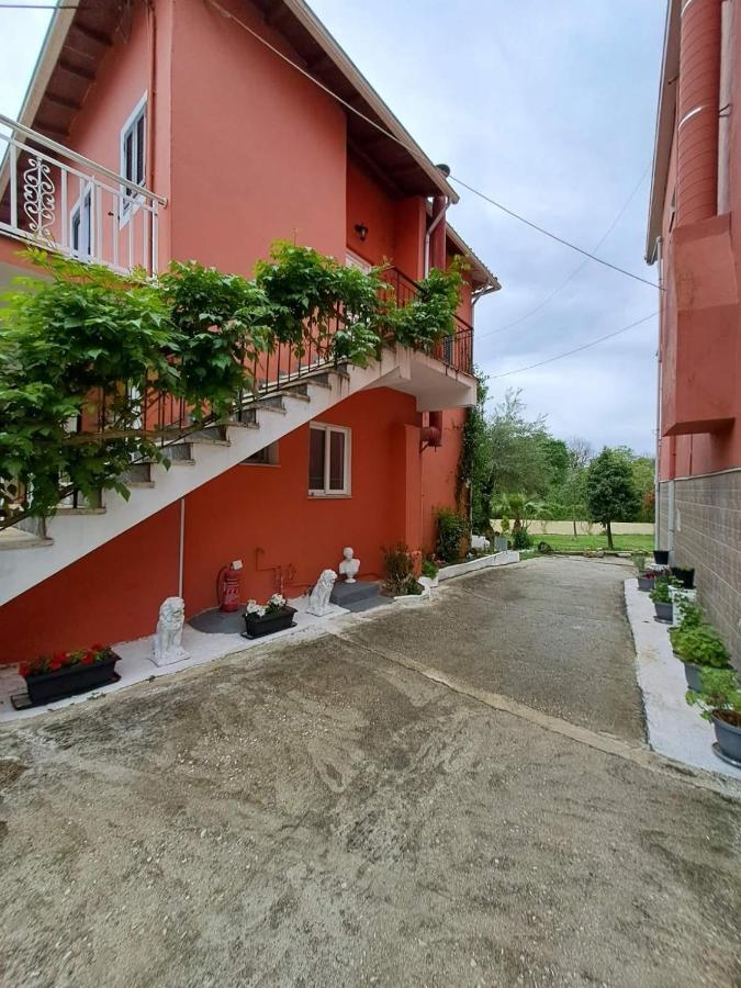 Ilias Apartments Ípszosz Kültér fotó